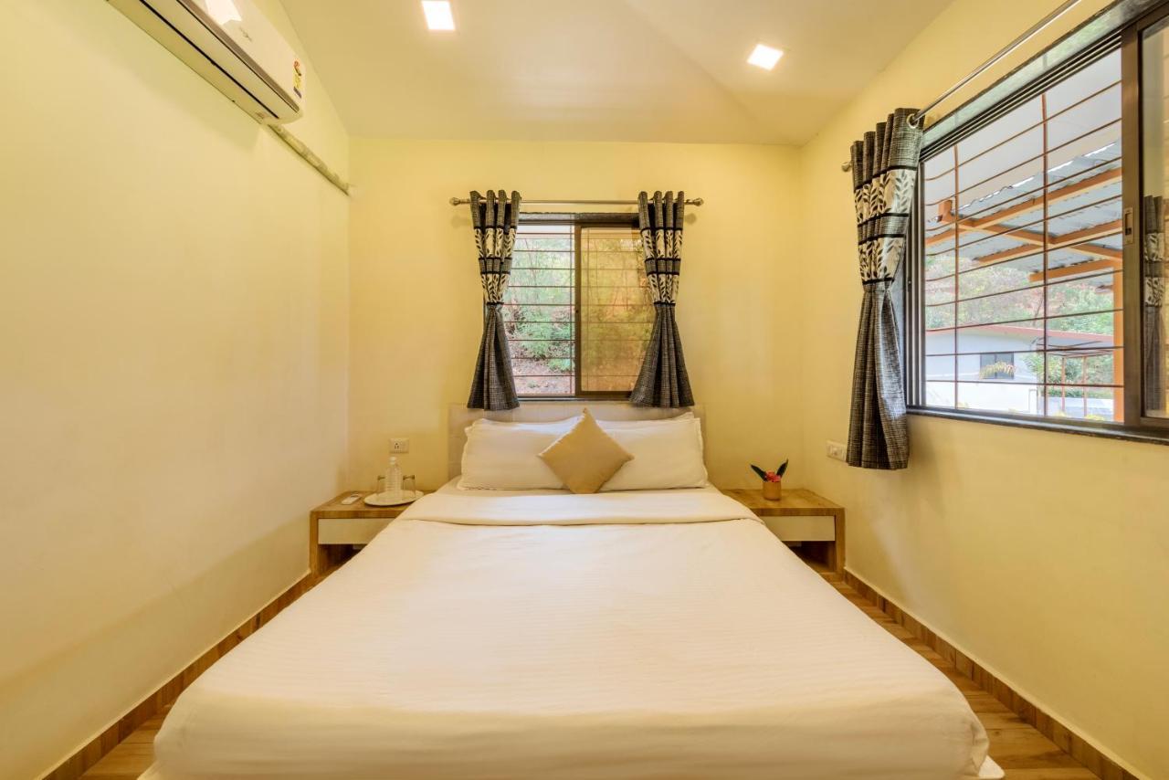 Pavna Lakeview A/c Holiday home